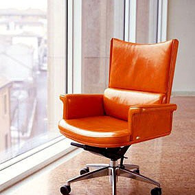 The Planet Chair 115