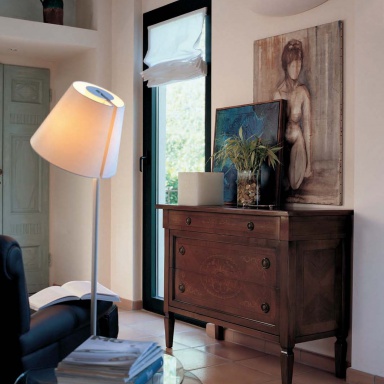a chest of drawers Maggiolini