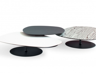 A coffee table on a steel base, Phoenix, Moroso