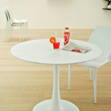 The Hugo Bistrot Table