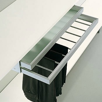 Walk-in closet Dress bold