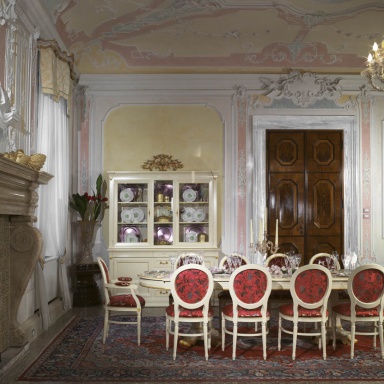 Set: dining room Mobili