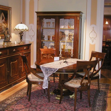 set for the dining room Mobili