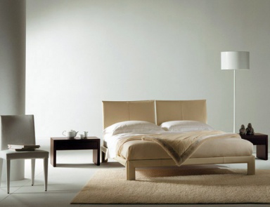 Bed Dallas, Meritalia