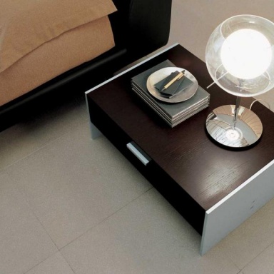 Table prikrovatnye Frame