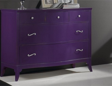 Tall dresser, at the stilema stand