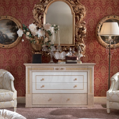 The Arcade Royale Dresser