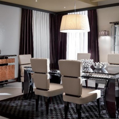 The Evolution dining table Leather