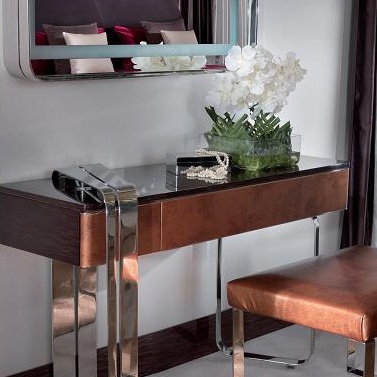 Dressing table