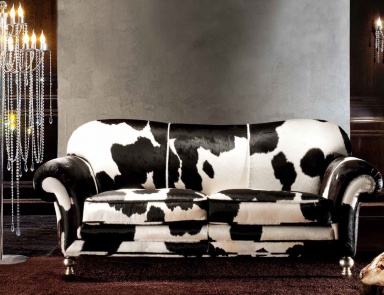 The Sanford Sofa, Epoque