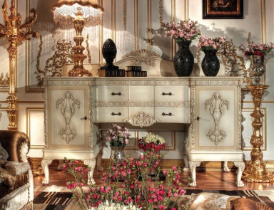 Pedestal in the Baroque style, Asnaghi Interiors