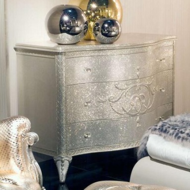 Chest Cornelio Cappellini