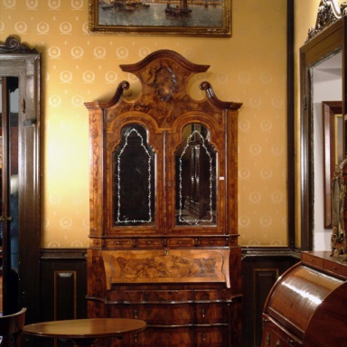 Sideboard