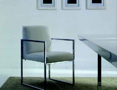 Chair with armrests, Valmori