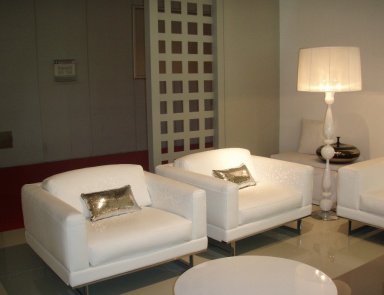 Chair with armrests, Valmori