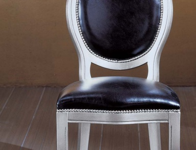 Chair Ophelia, Formerin