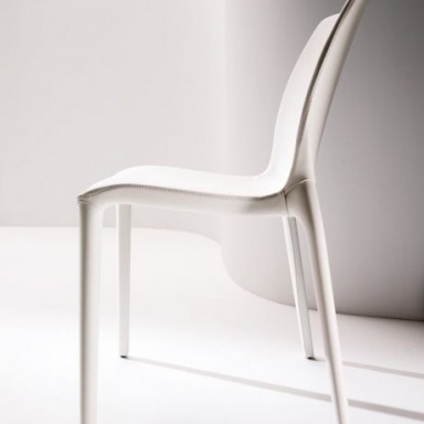 The Hidra Chair