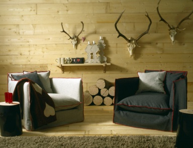 Chair with armrests, Gervasoni