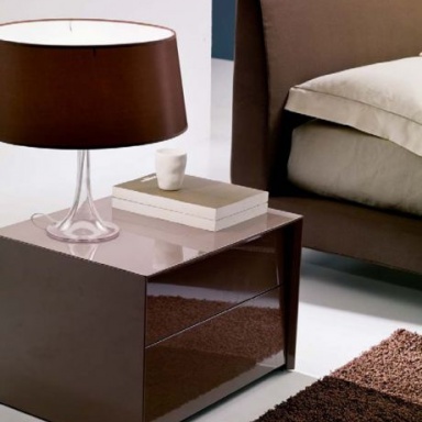 The Isacco bedside table