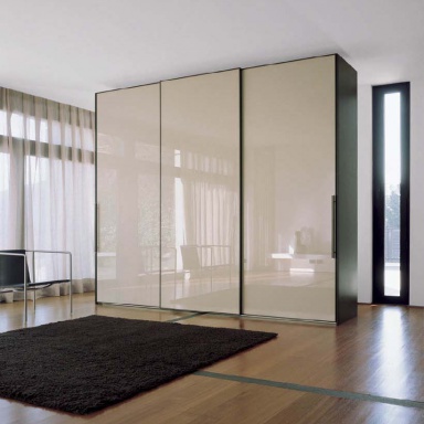 The armadi wardrobe vetri