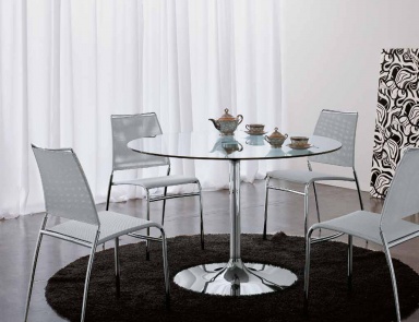 Chair on a metal frame, Midj