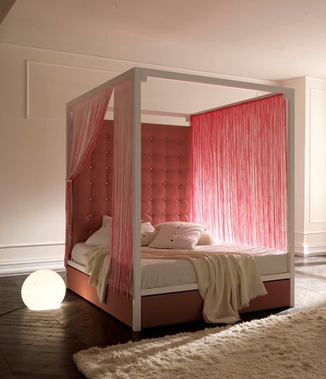 Fuji bed by Italian manufacturer Bolzan