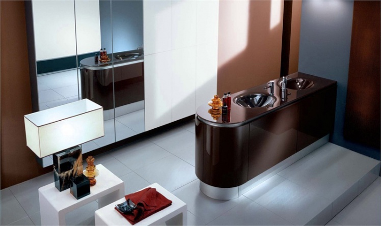 The bathroom set F1 fashion from Italian manufacturer Pedini