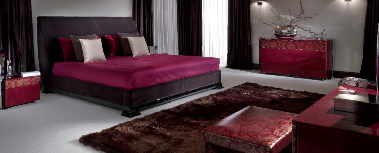 Double bed, from the Italian manufacturer Turri
