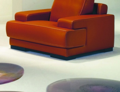 A chair made of wood, Polaris