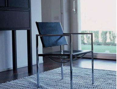 The Armchair Leo, Seven Salotti