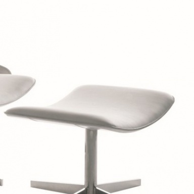 The Tender pouf pouf