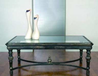 Coffee table, Spini