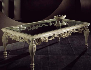 Coffee table, Spini