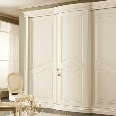 Perla Wardrobe