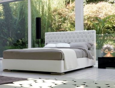 The Assuan Bed Cap, Axil