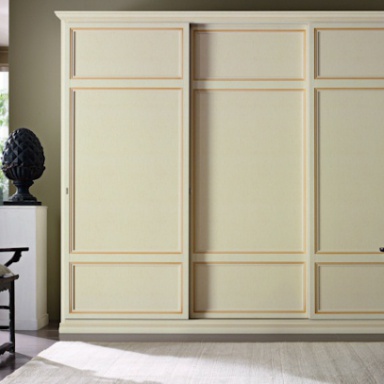 Perla Wardrobe