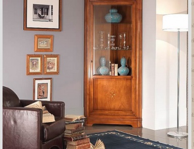 Showcases Stella del Mobile