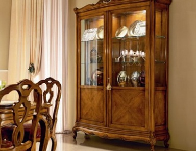 Showcases Stella del Mobile