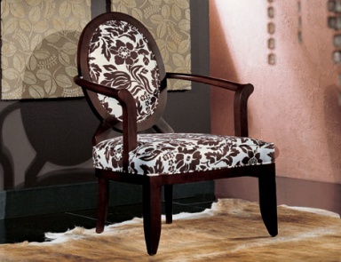 The Armchair Seven Sedie Perfectly