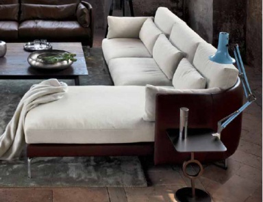 Ciao coffee table, Swan