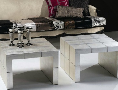 Coffee table, Spini