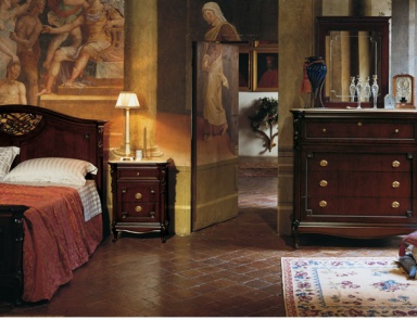 The Dresser, At The Stilema Stand