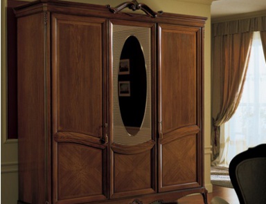 Wardrobe, at the stilema stand