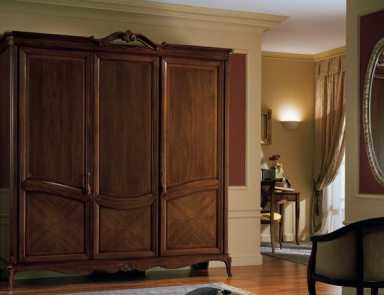 Wardrobe, at the stilema stand