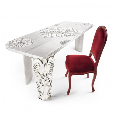 Dining room (dining set) work was first performed in Flowers