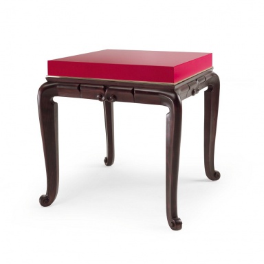 The work was first performed Smoking table