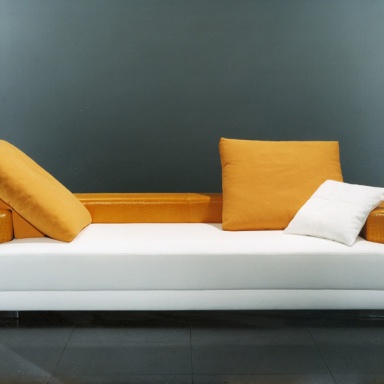 Three-seater sofa Domino