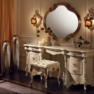 Dressing table