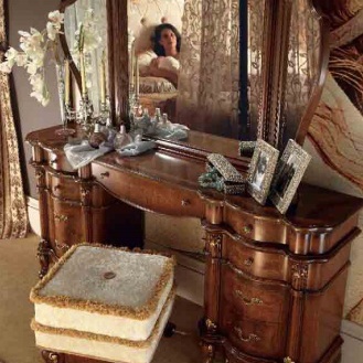 Dressing table