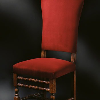 The Cardinale Armchair Sedia